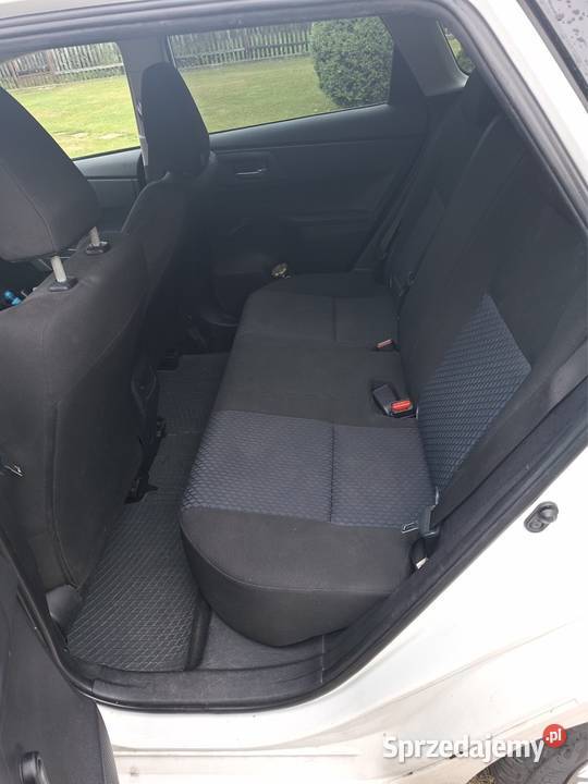 Toyota Auris 2013 13benzyna Nowa Dęba sprzedam