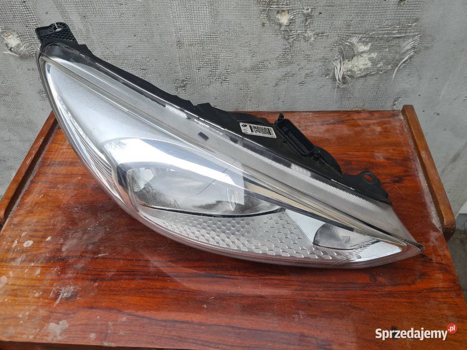 Lampa prawy przód Ford Focus Mk3 lift oryginal Części samochodowe Poznań