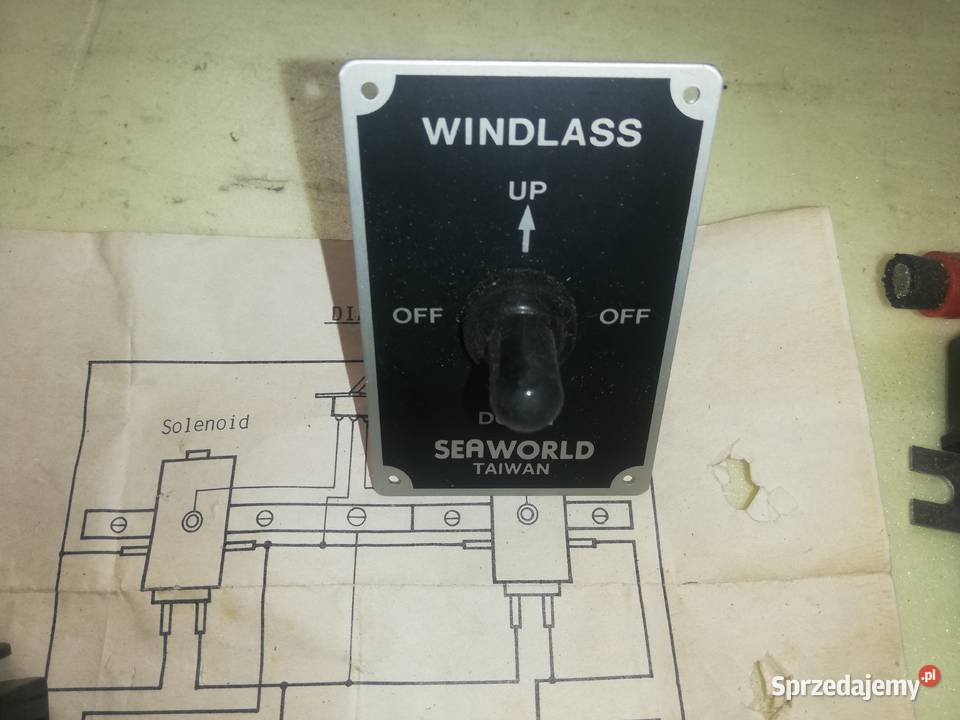 Osprzęt elektryczny do windy kotwicznej