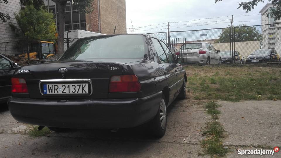 Ford escort 16 ghia Escort Radom