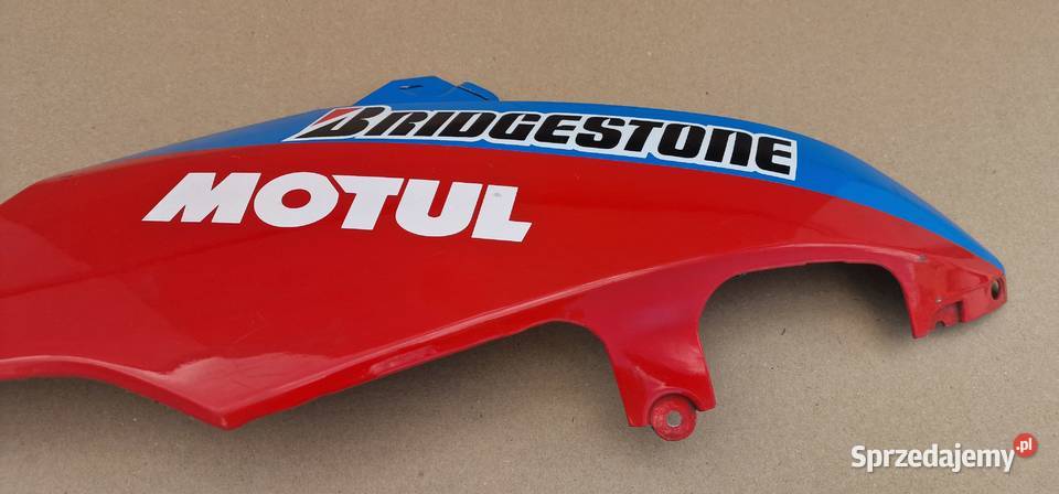 SUZUKI GSXR 600 750 K8 K9 PŁUG PRAWY BOK