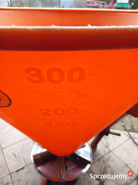Rozsiewacz nawozu STRUMYK 350 l stan bard Dąbrowa Biskupia