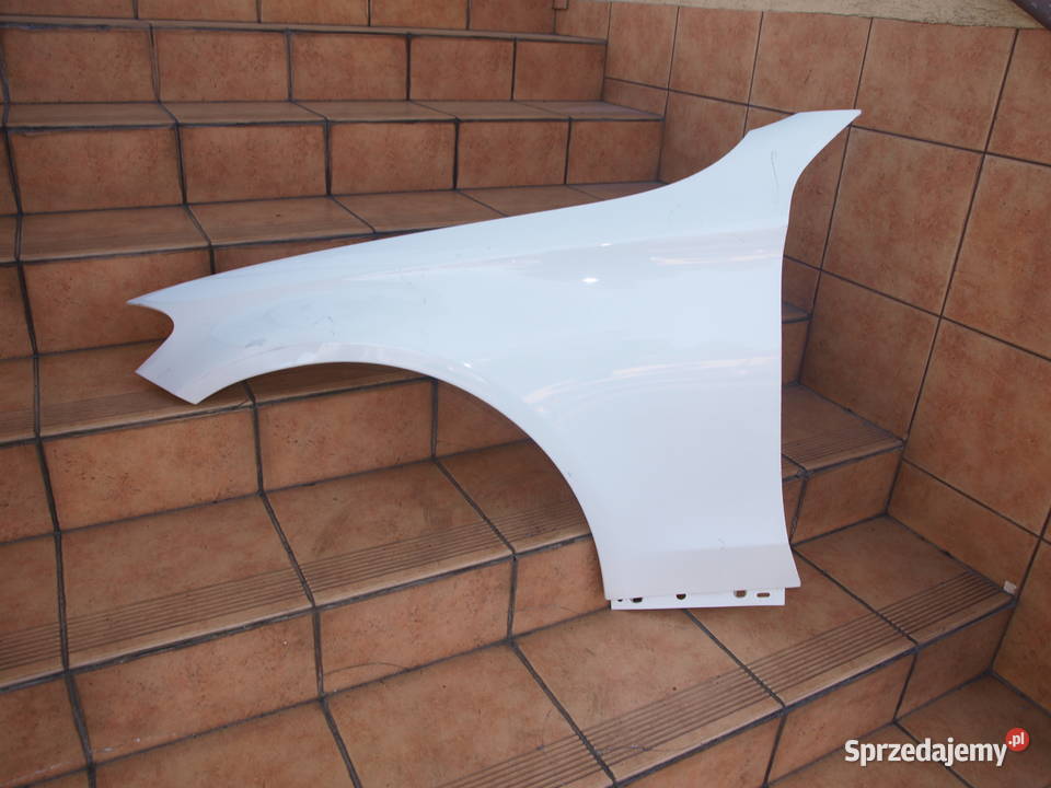 Mercedes C klasa A205 W205 błotnik lewy przód Kalisz