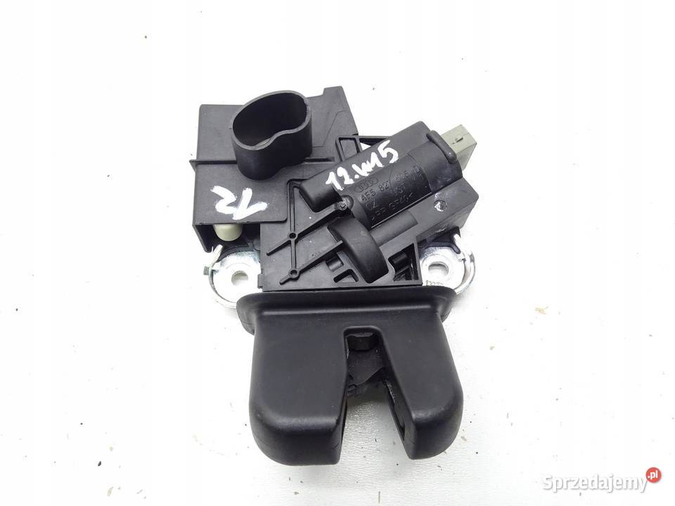 ZAMEK RYGIEL KLAPY 4F5827505D AUDI A5 8T A4 B8 osobowe