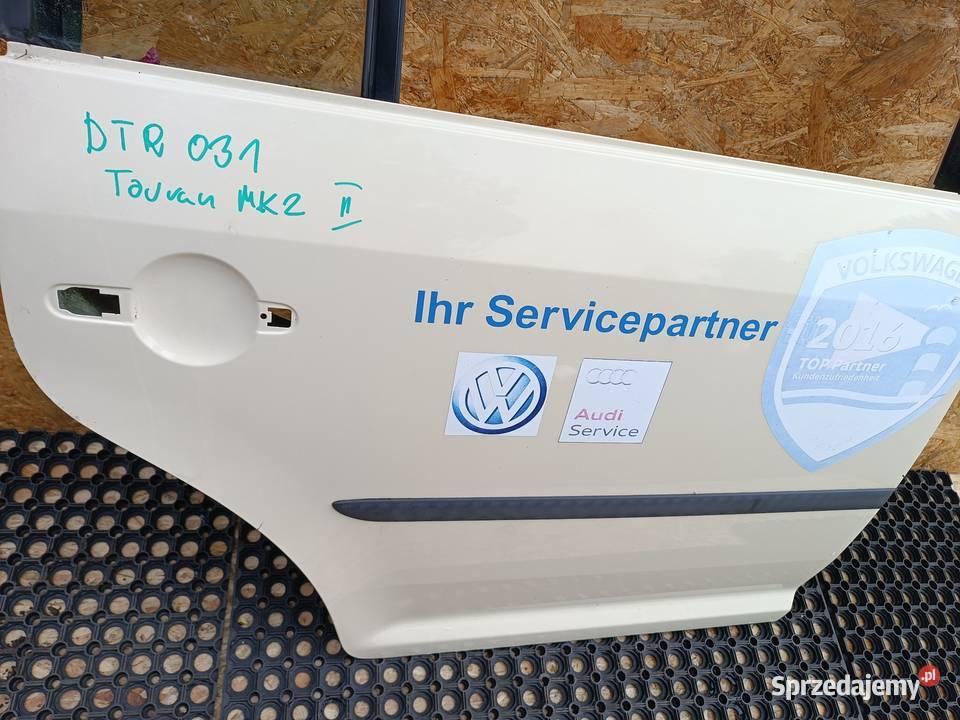 VW TOURAN 1 I LIFT DRZWI TYŁ TYLNIE PRAWE PRAWY osobowe Słowikowo sprzedam