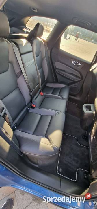 2021 Volvo xc60 4x4 mild hybrid r designe b4 Rok produkcji 2021