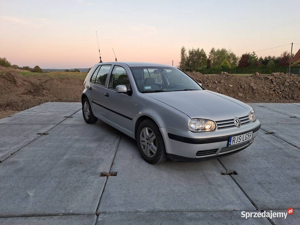 Volkswagen Golf IV 4/5 Samochody osobowe podkarpackie Jasło