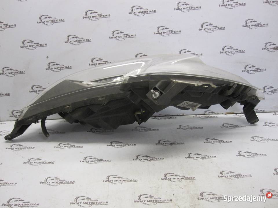 NISSAN JUKE I LIFT 15r lampa LED prawa przód Kielce