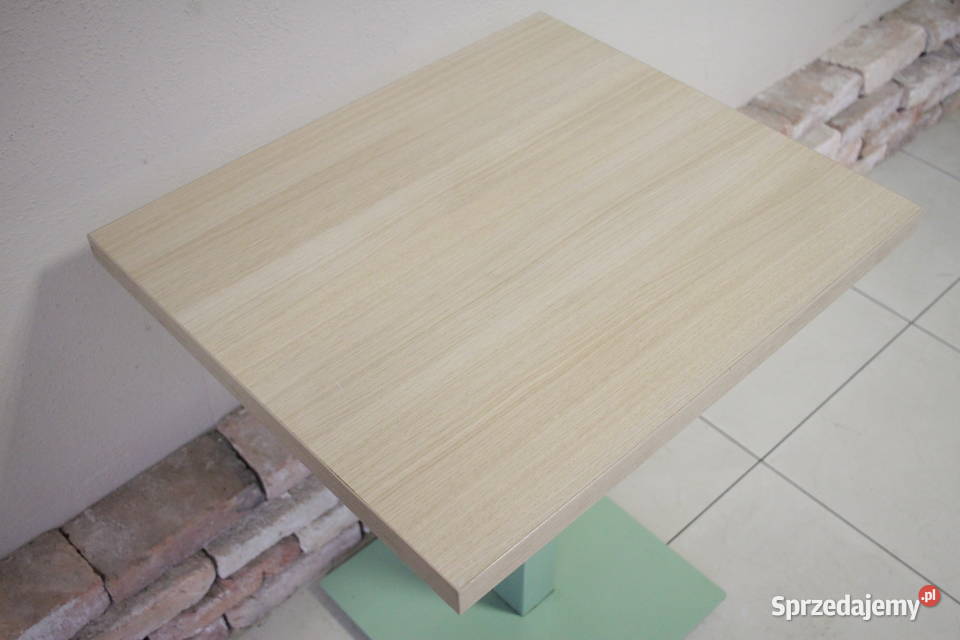 Stoliki do lokalupubupunktu gastronomicznego Gastronomia Pszczyna