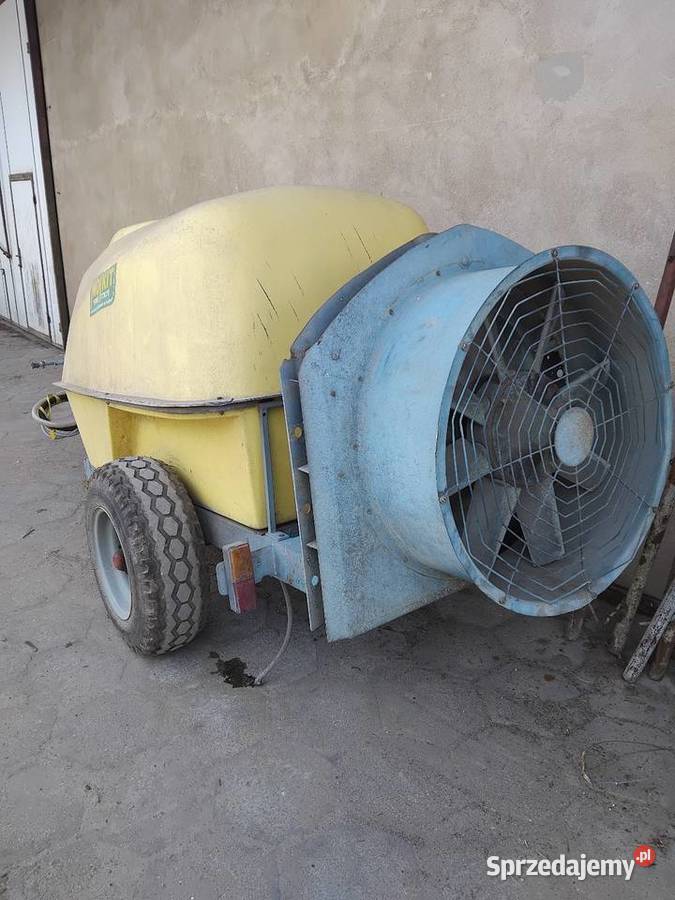 Opryskiwacz sadowniczy MOSKIT 2000 L Piła