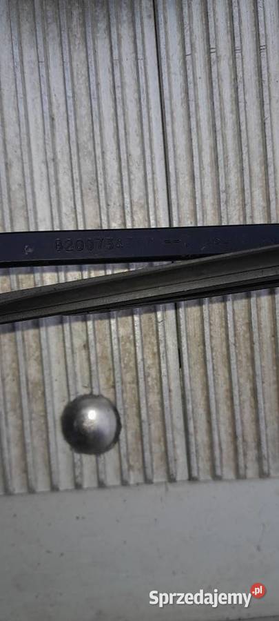 Sprzedam Komplet wycieraczek do marki renault Ramiona wycieraczek Dobiegniew