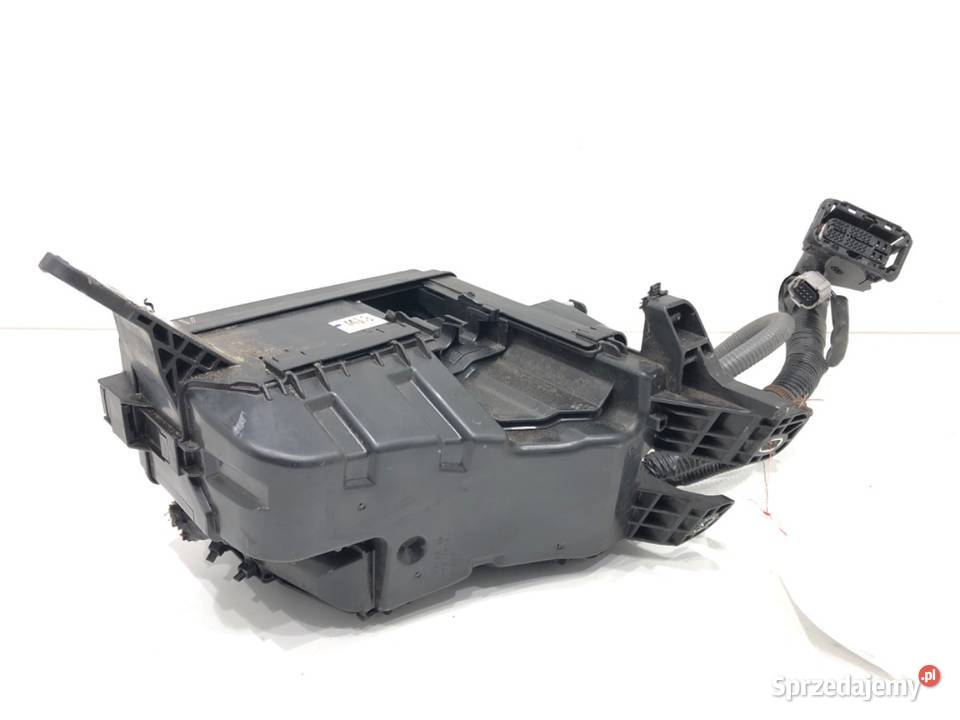 SKRZYNKA BEZPIECZNIKÓW LEXUS NX SUV 25 155 MODUŁ Skrzynki bezpieczników