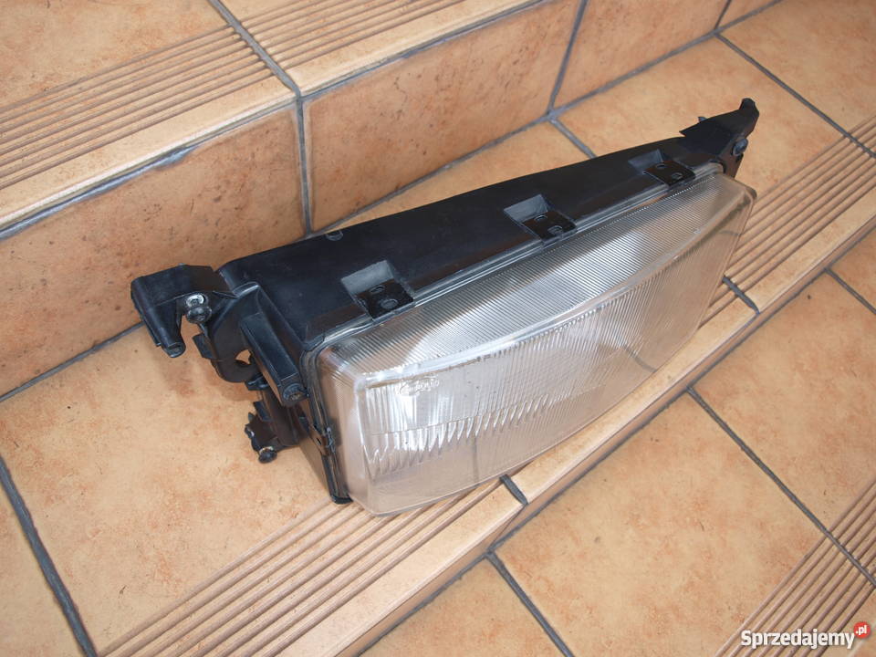 Scania G P R lampa prawa przód 1997 2012r europa ciężarowe Motoryzacja sprzedam