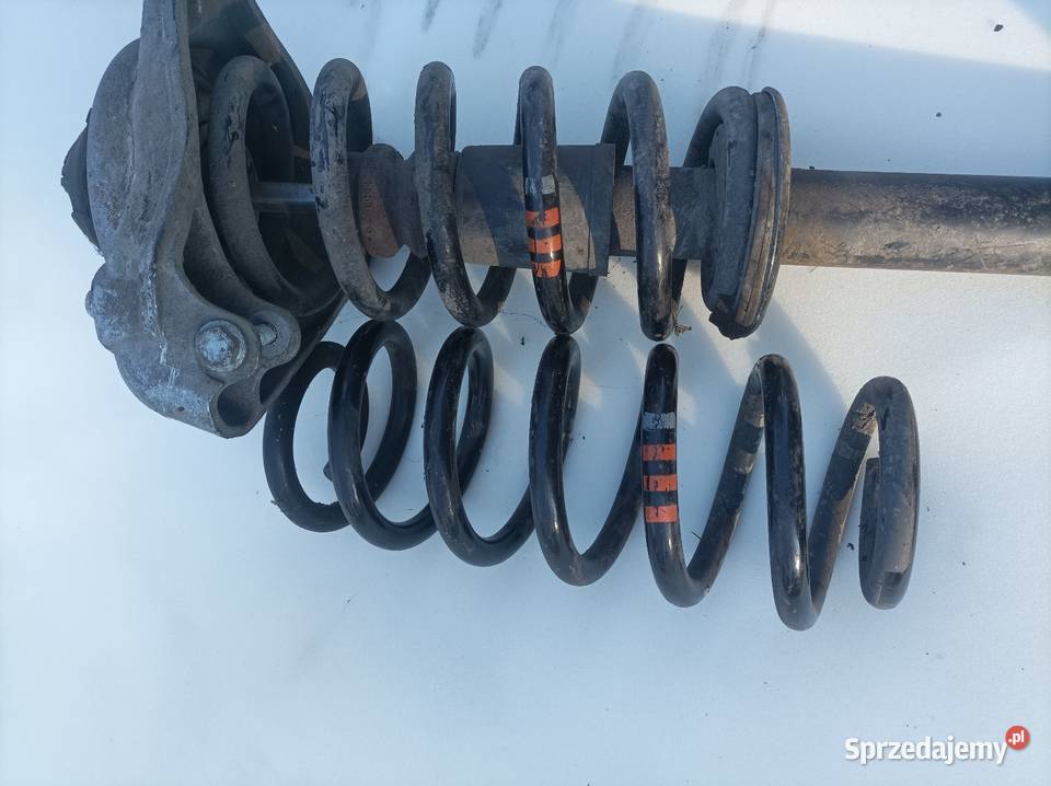 4F0411105BL Sprężyny przód Audi A6 C6 Sprężyny zawieszenia śląskie Skoczów sprzedam