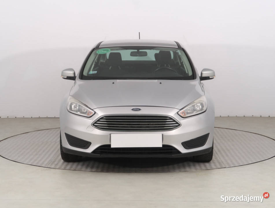 Ford Focus 16 i srebrny Piaseczno