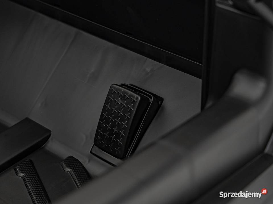 Auto na akumulator Buggy ATV Defend 4x4 4x35W Łopuszno