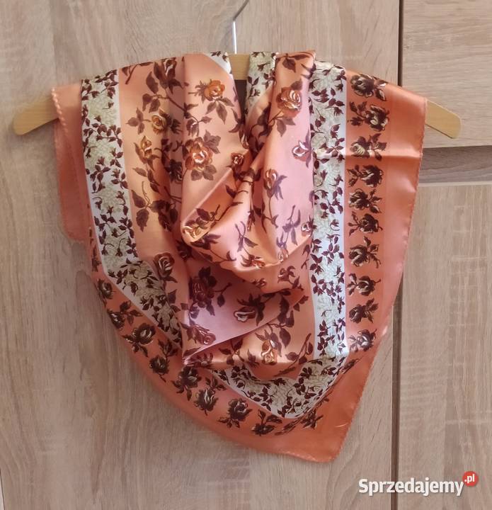 Chusta damska KWIATY brzoskwiniowy Dla kobiet Hajnówka sprzedam