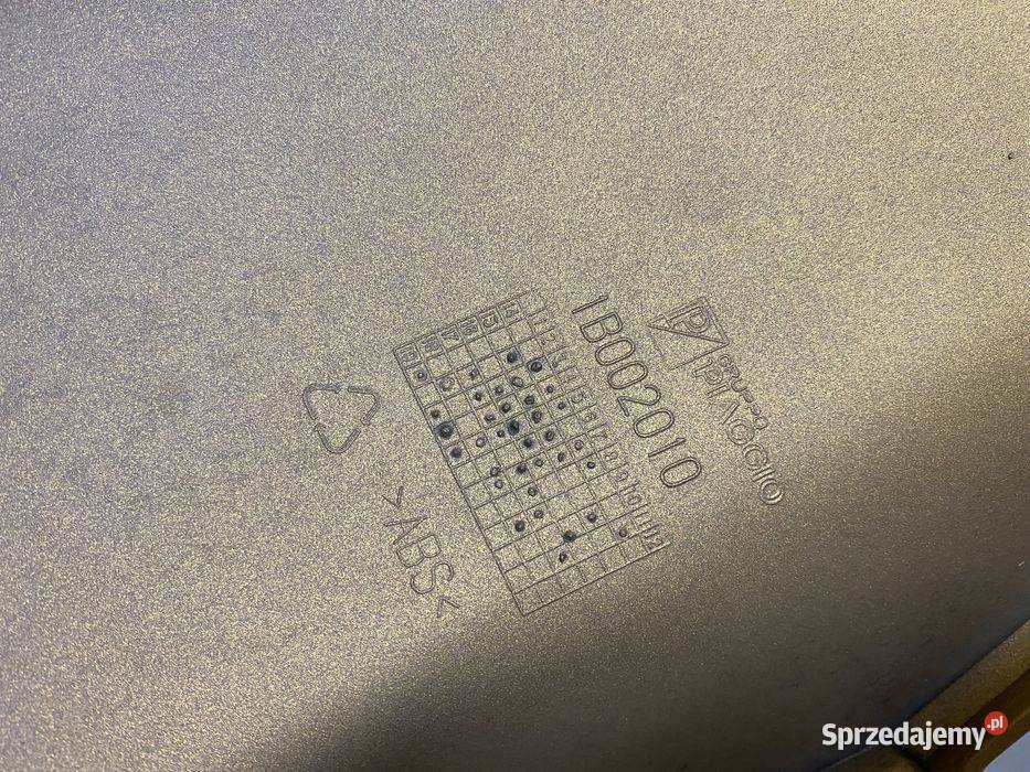 Bok Boczek Owiewka Lewa Piaggio MP3 300 IE sprzedam