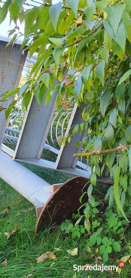 Schody zewnętrzne kręcone spiralne metalowe Piła