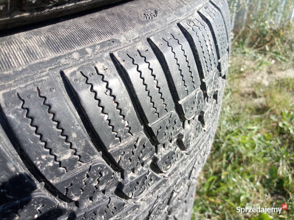 Opony 22555 R17 17cale dolnośląskie Pieszyce sprzedam