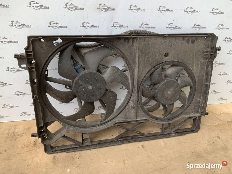 RENAULT TRAFIC III 15r wentylator chłodnicy