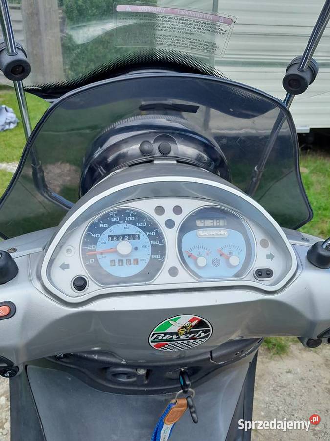 Piaggio Beverly 500 2003 srebrny Piaggio Gdańsk