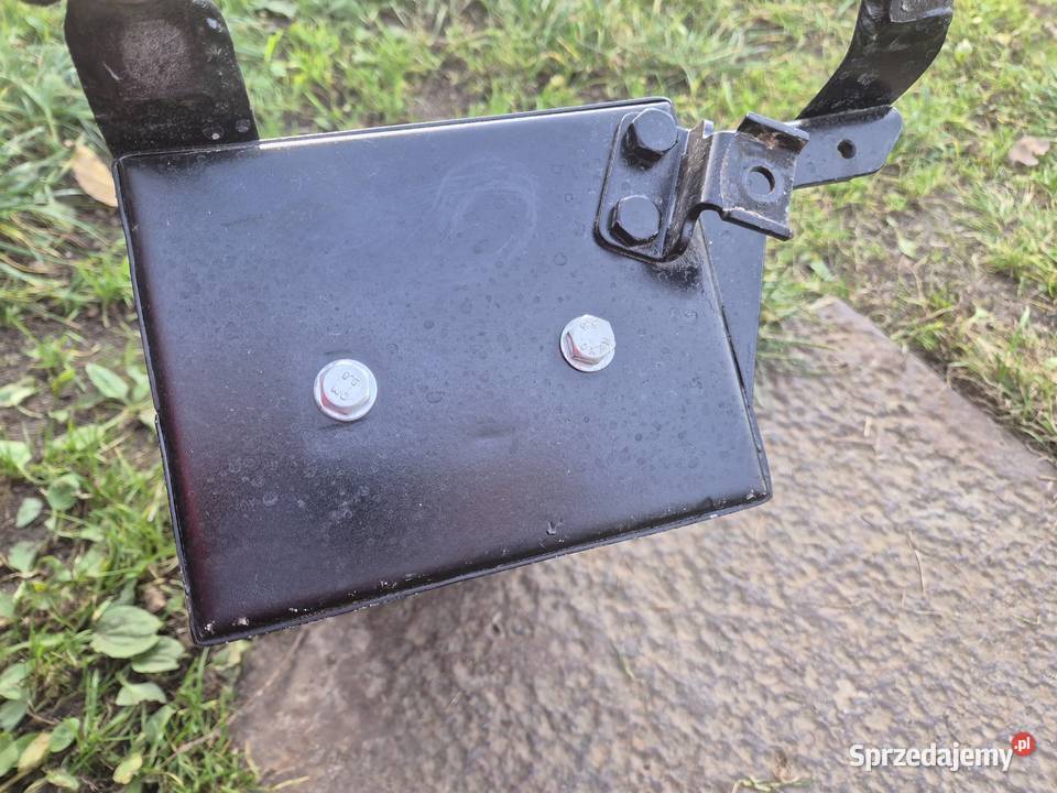 Skrzynka narzędziowa Ursus C330 sprzedam