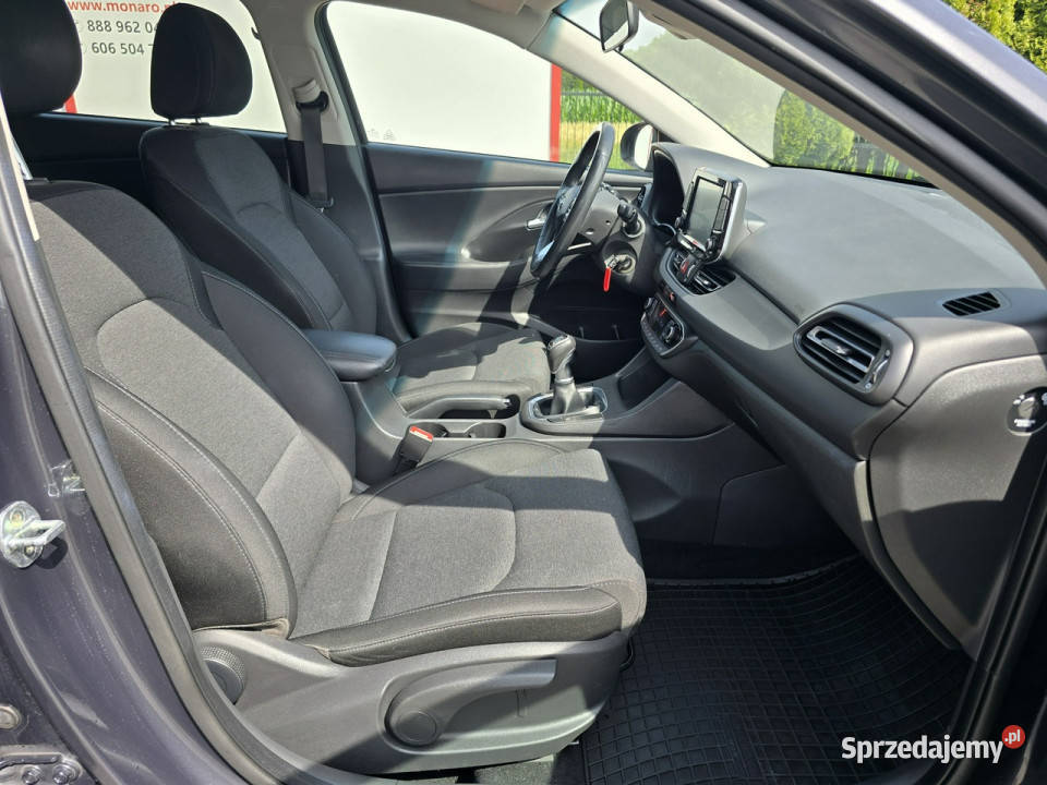 Hyundai i30 COMFORT 15 DPI 110 Salon Polska Nasiegniewo