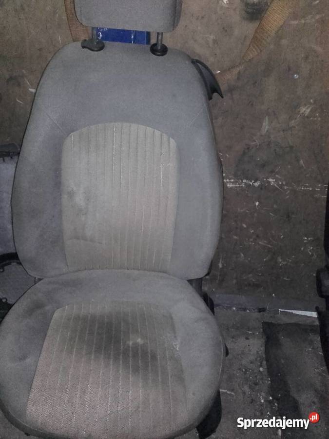 Fiat Grande Punto 3 drzwi fotele lewy prawy sprzedam