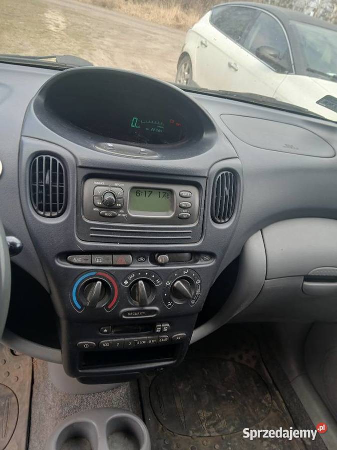 Toyota Yaris Verso 13 benzyna klima 1299cm3 Częstochowa