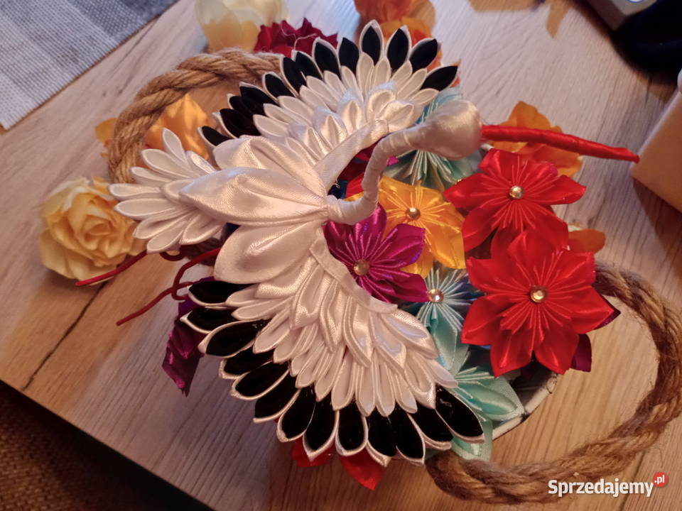 Ozdoby z wstążki Bronno