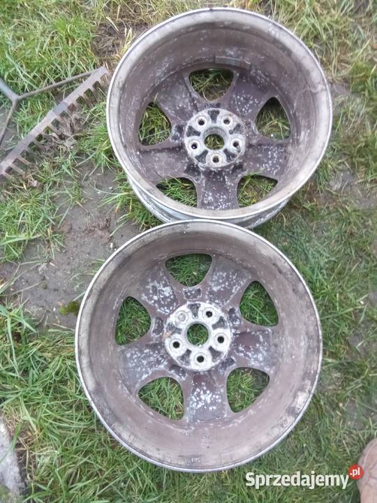 Chrysler pt Cruiser dwie felgi aluminiowe Średnica 16"