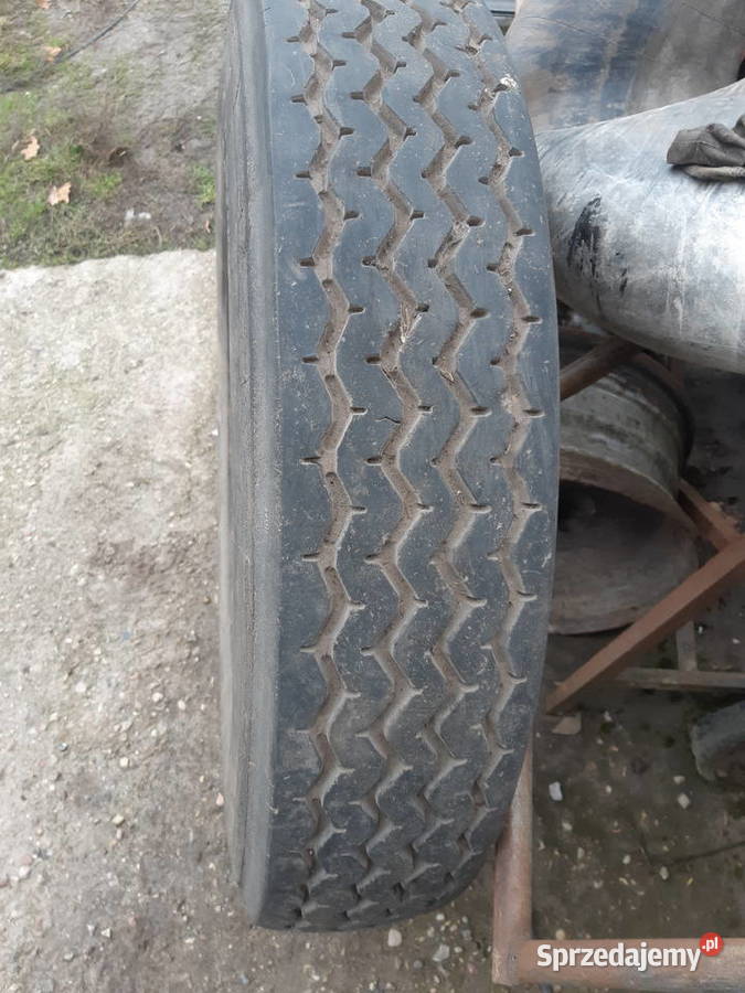 Koła opony felgi D 47 D 732 825 R20