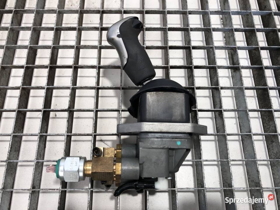 DŹWIGNIA HAMULCA RĘCZNEGO DAF XF 2122594