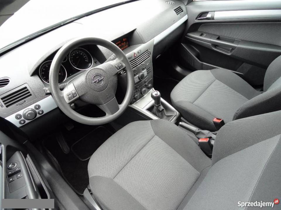 Do sprzedania nieuszkodzony Opel Astra czarny elektryczne lusterka Żory