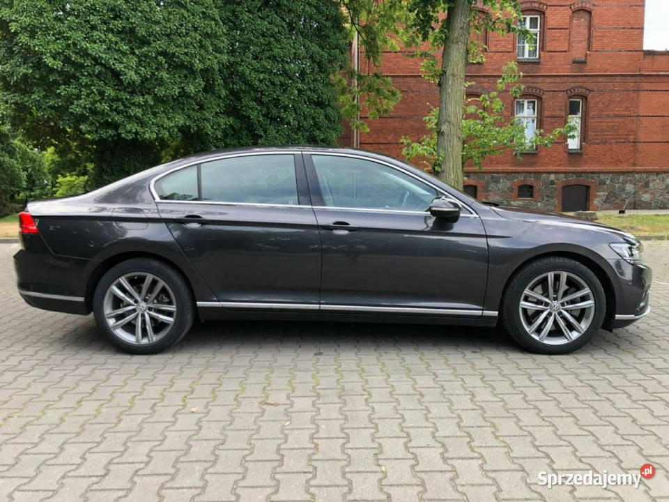 Volkswagen Passat LIFT 2019r 20 TSI 272 4motion elektrycznie ustawiane fotele Wijewo sprzedam