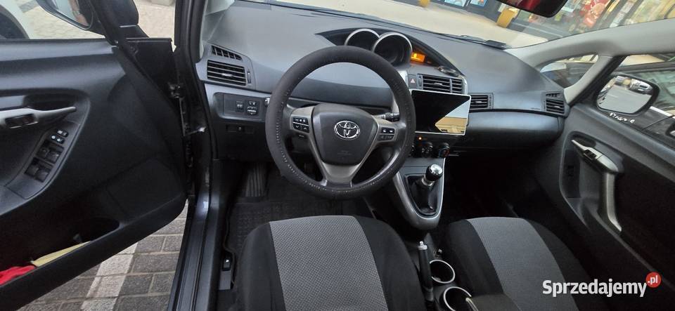 Toyota Verso mazowieckie Mińsk Mazowiecki