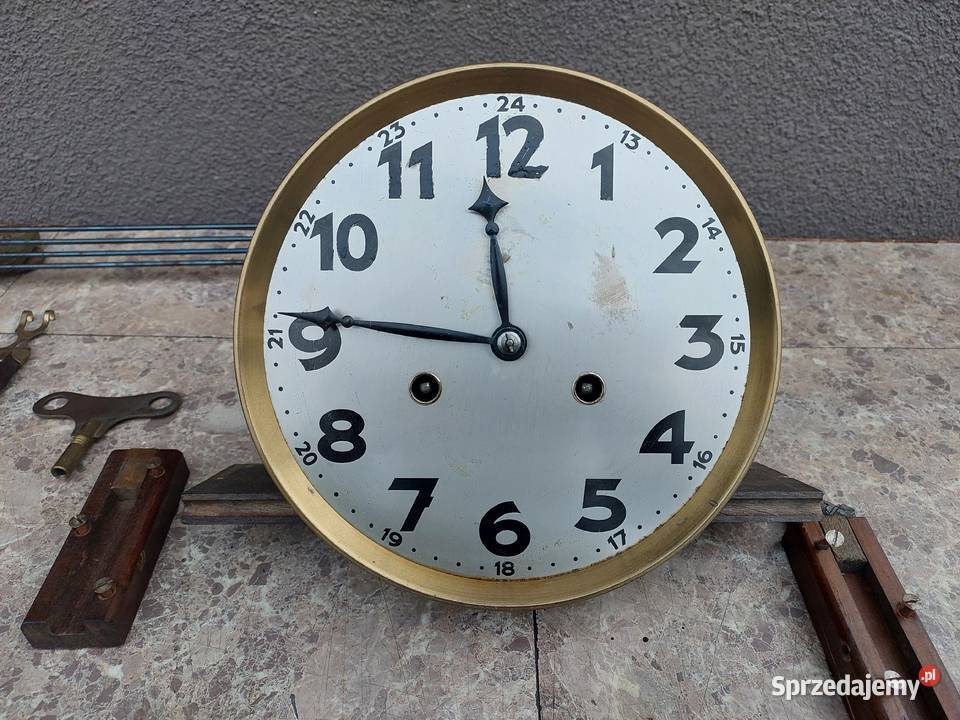 124 Zestaw mechanizm starego zegara ściennego Tczew