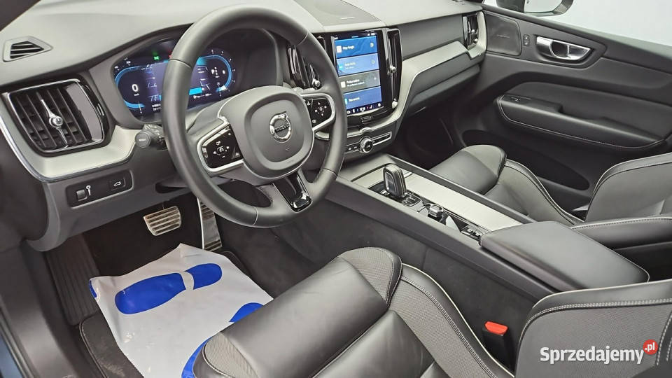 Volvo XC 60 AWD Plus Dark aut Z Polskiego Salonu Warszawa sprzedam