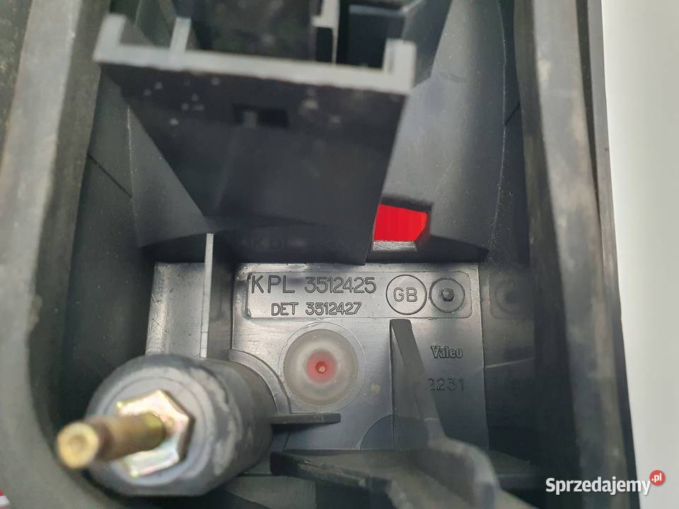 LAMPA PRAWA Volvo V70 I XC70 9606r TYLNA prawy Chełm