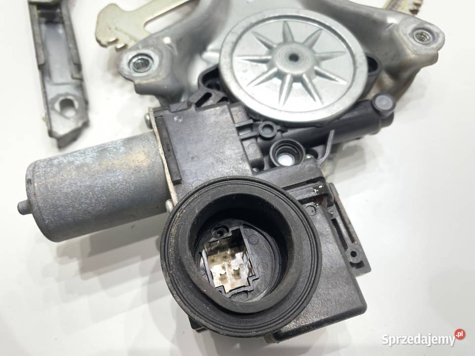 PODNOŚNIK SZYBY PRAWY TYŁ LEXUS NX 8571078021