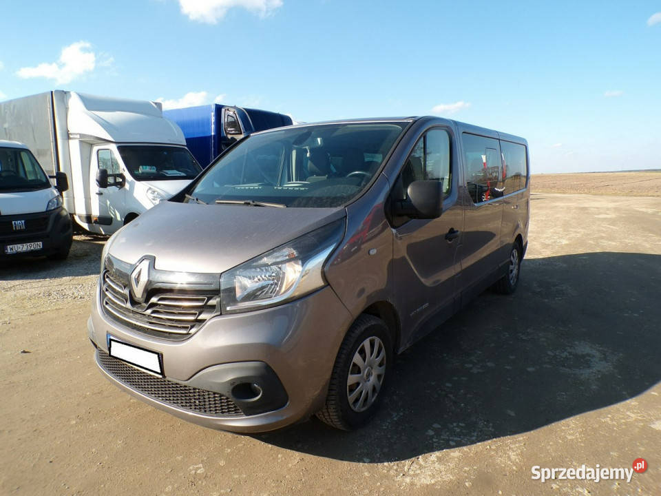 Renault Trafic trafic 9 osobowy passenger III manualna