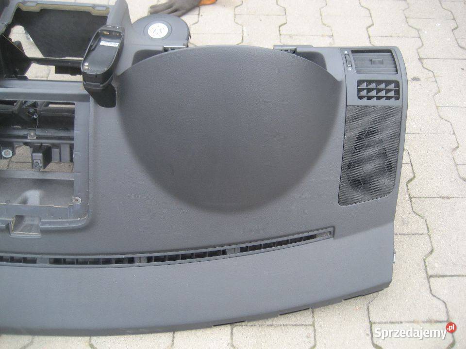 vw touran 0309r deska rozdzielcza konsola wielkopolskie Rakoniewice