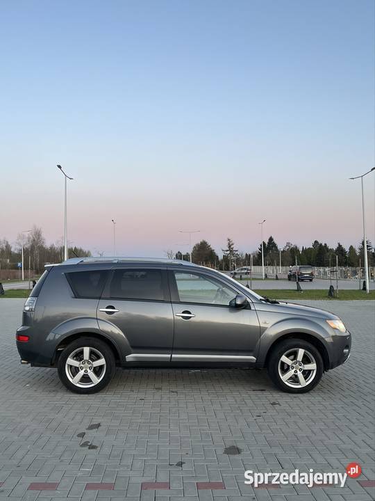 Mitsubishi Outlander 2