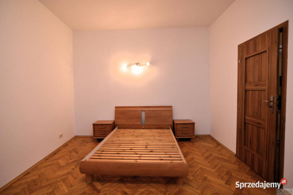 Mieszkanie 52m2 2pokojowe Kraków Plac Matejki Liczba pokoi 2 małopolskie