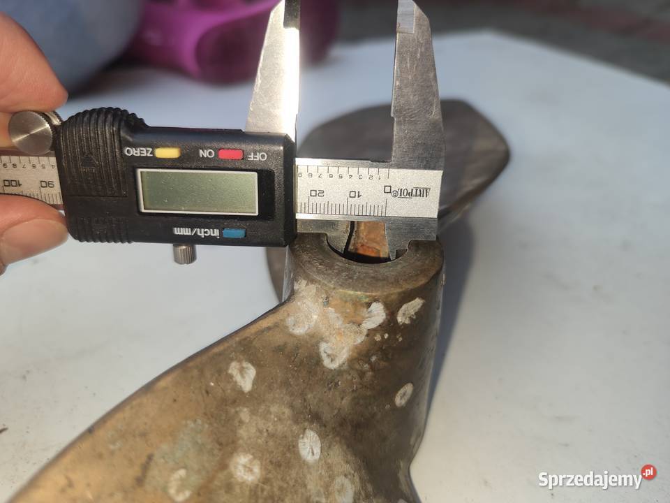 Śruba napędowa jachtu 17x12 skok Jednostka napędowa Straszyn sprzedam