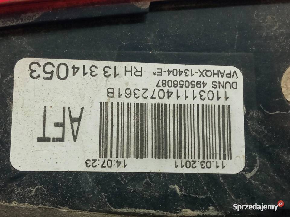 LAMPA TYŁ W KLAPĘ PRAWA KOMBI 13314053 Opel Rok produkcji 2011 sprzedam