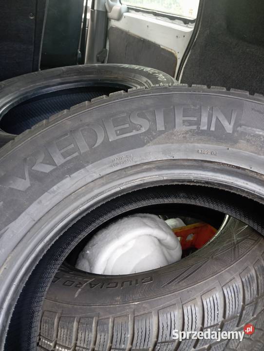 Opony 25560R18 Vredestein cWintra Fabianki