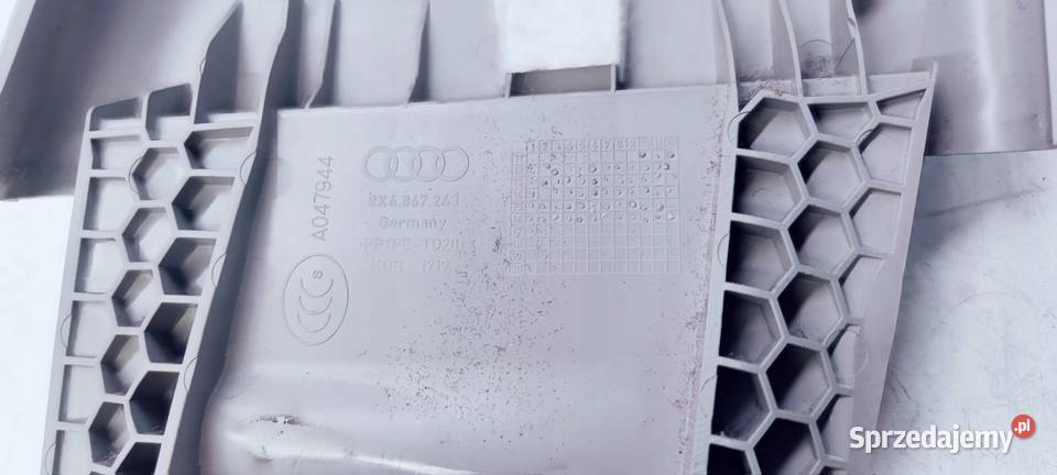 OSŁONA SŁUPKA B LEWA AUDI A1 8X4867243 Przystajń sprzedam