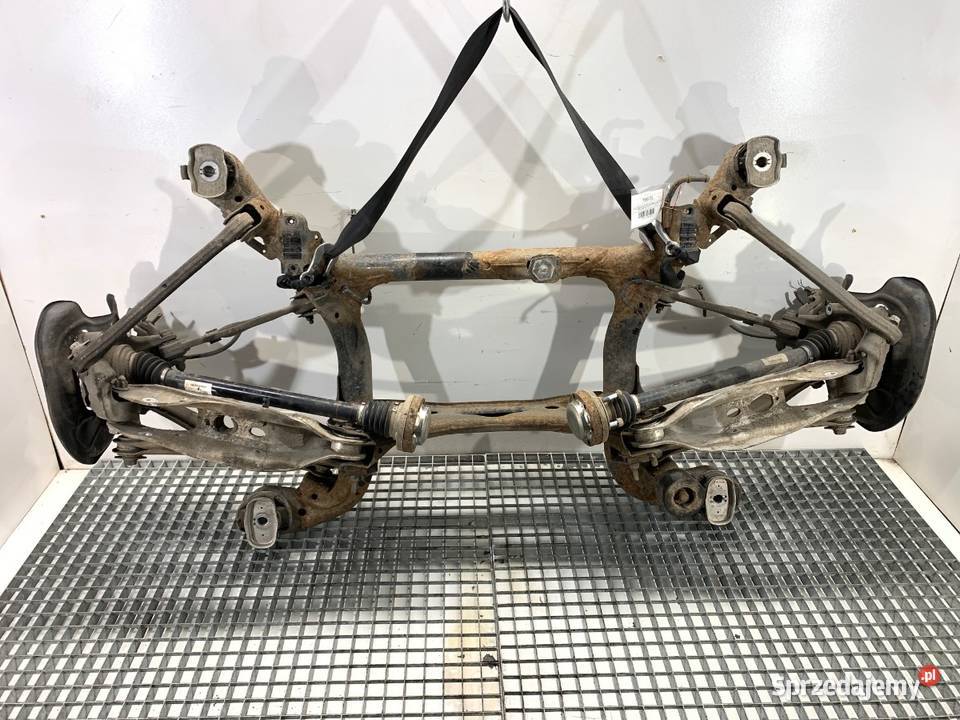 BELKA TYŁ AUDI Q8 SUV TYLNA ZAWIESZENIA Motoryzacja